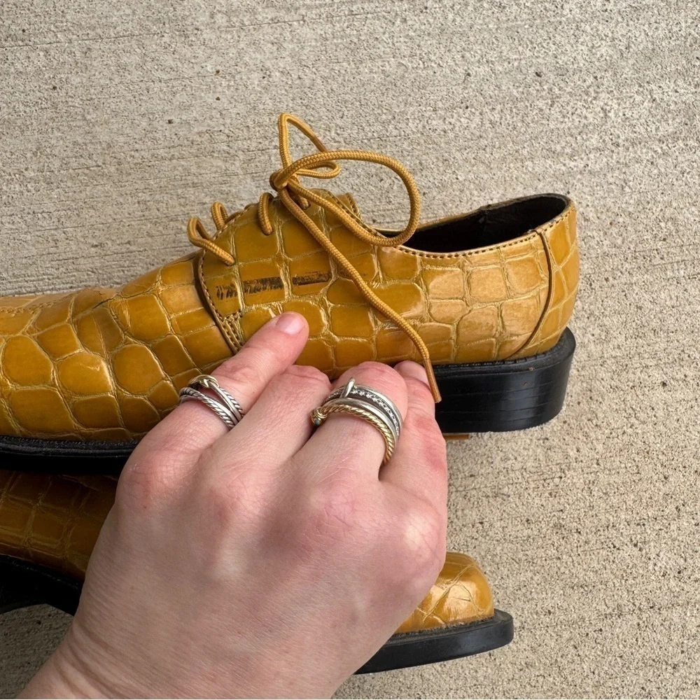 Hugo Vitelli Vintage Yellow Gold Oxford Style shoes Faux Croc 5